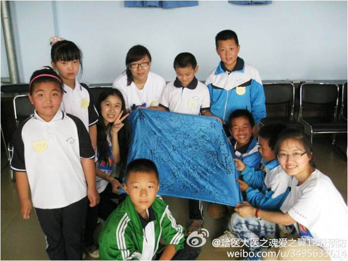 �����I�t(y��)�ƴ�W(xu��)���t(y��)֮�ꡤ��(��i)֮�������(hu��)��(sh��)�`�F(tu��n)�(du��)�� 7��8�Ձ�(l��i)�������I�p����(li��n)�d�W(xu��)У�M(j��n)��֧�̻��(d��ng)���F(tu��n)�(du��)����ֽM�������ķ����������ӂ��ֳ��Ă�(g��)С�M���D��һ��(g��)С�M�ĺ��ӂ����(du��)�T���(du��)���Ϻ��¿�̖(h��o)��������