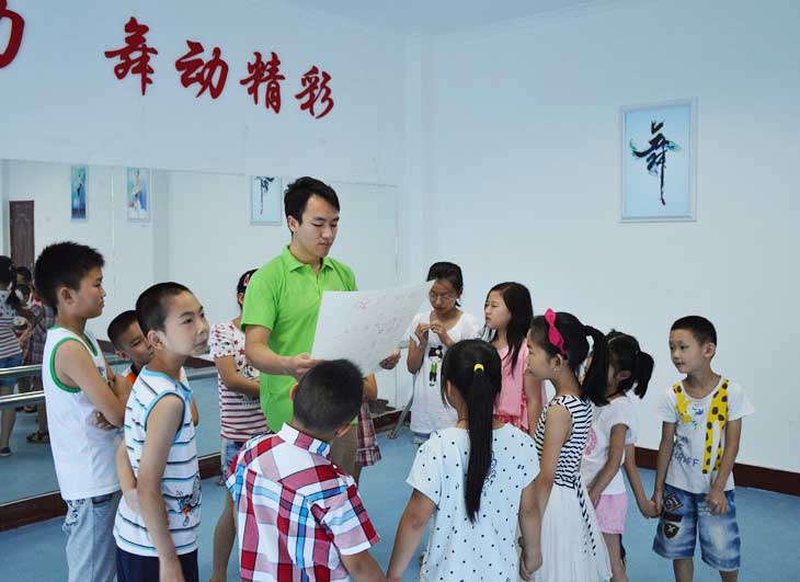 ־Ը�ߞ麢�ӂ��������o��(d��o)�����ں��ӂ�?n��i)��H������С�[�T���c���غ��ӽ�����(du��)�ӡ�