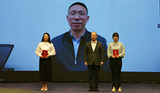 ���߼�ح����W(w��ng)�hί��(sh��)ӛ�������L(zh��ng)�������~�����c��ƽ��Ӣ�ۡ���Ӱ