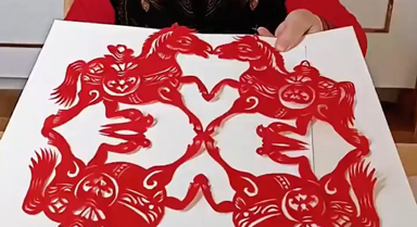 開(kāi)工大吉！剪紙里的駿馬奔騰送好運(yùn)
